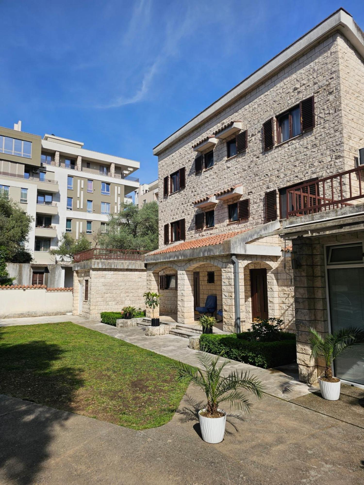 Bravo Plus Budva Exteriér fotografie